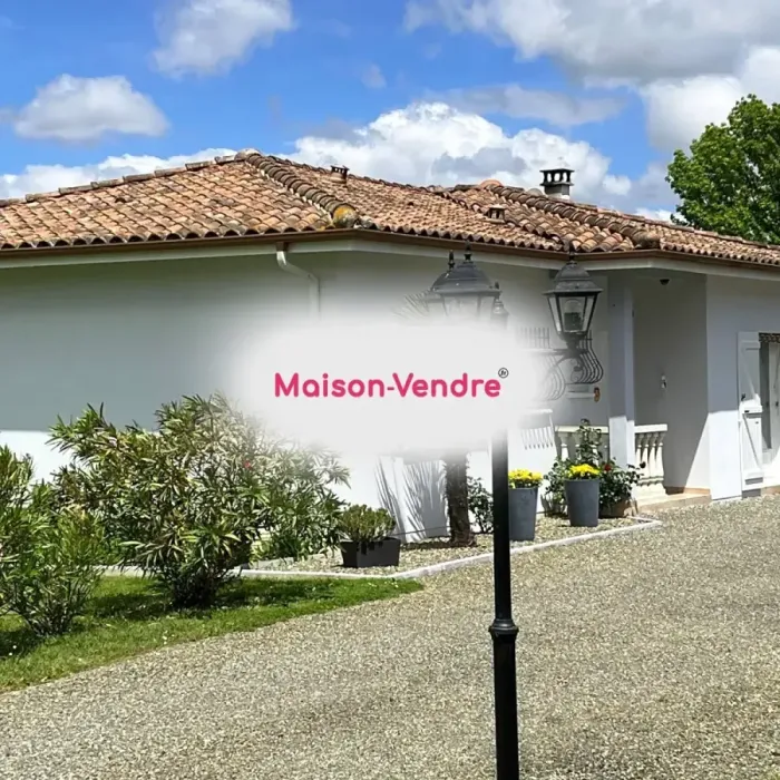 Maison 3 pièces Lelin-Lapujolle à vendre